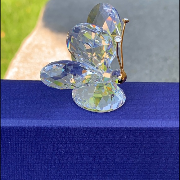 Swarovski Accents Swarovski Figurines Poshmark